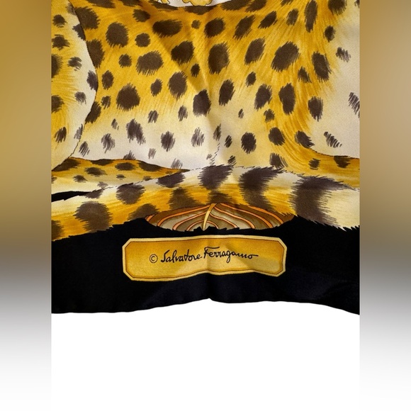 Salvatore Ferragamo Animal Print 100% Silk Scarf - Picture 2 of 6